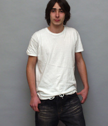 Classic cutie 5d18e59381da7.jpg