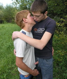 Alex and Igor 5d22019e2f594.jpg