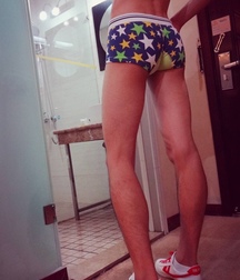 hotties 5d2211644ddb3.jpg