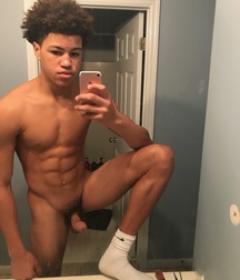 cute athlete 5d2a8200db034.jpg