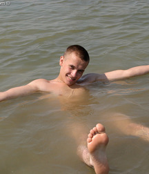 Boy đặt ra 2 56cb98bbc7420.jpg