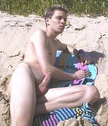 Boys Pose 67 56f9096e1cc9d.jpg