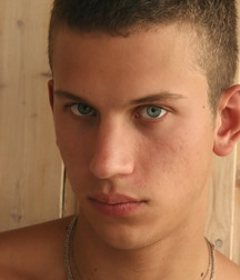 Fred 19 yo 56f90a2c94ac5.jpg