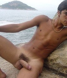 Boys Pose 113 571e40151d560.jpg