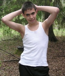Edmund 18 yo 571e40bf5881c.jpg