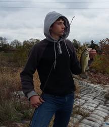 Chris Goes Fishing 5b303d1654576.jpg