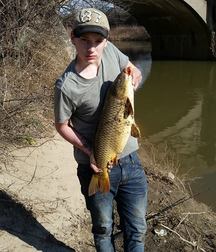 Chris Goes Fishing 5b303d1eb9fe5.jpg