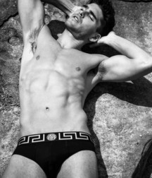 Boys in Versace underwear. 5ae78e2f49a74.jpg