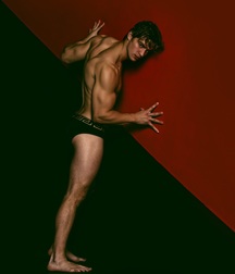 Boys in Versace underwear. 5ae78e65b7048.jpg