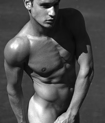 Boys in Versace underwear. 5ae78e7d894b6.jpg