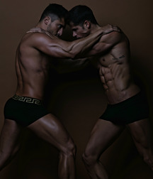 Boys in Versace underwear. 5ae78ea87ef12.jpg