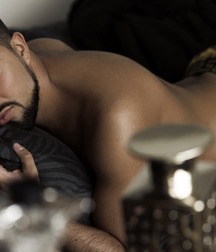 Boys in Versace underwear. 5ae78edaf27e6.jpg