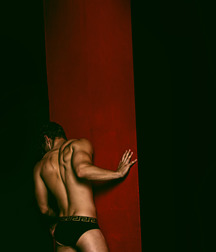 Boys in Versace underwear. 5ae78ef64225a.jpg