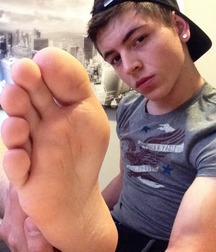 Feet 2 56ea838a03285.jpg