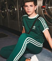 Cute Boys 5e76e60ec7950.jpeg