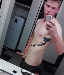 Boys nude selfie boys porn 5ecf72ad7b892.jpeg