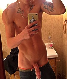 Boys nude selfie boys porn 5ecf72b3b0ecd.jpeg