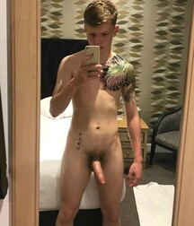 Boys nude selfie boys porn 5ecf72be7d547.jpeg