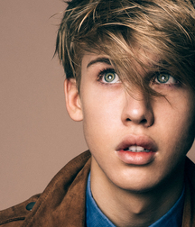 The Mixed Tape of Hot Guys 595b1dfadc736.jpg