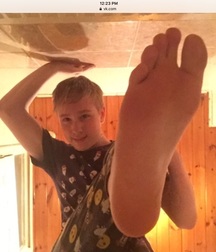 Feet1 5bb68ff781948.jpeg