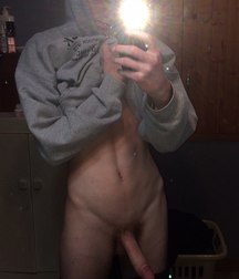 More boys 5de2c0f4803ed.jpg