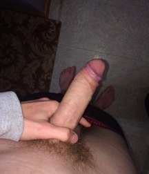 More boys 5de2c0f6001b3.jpg