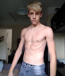 More boys 5de2c1367b359.jpg