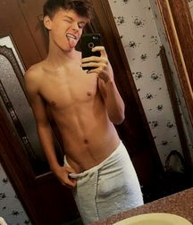 More boys 5de2c1613d098.jpg