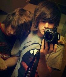 EMO BOYS 599616514e4aa.jpg