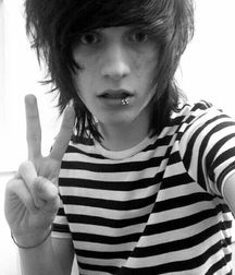 EMO BOYS 59961654b0075.jpg