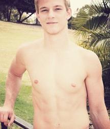 shirtless boys from the net 001 58537946153a4.jpg