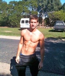 shirtless boys from the net 001 58537957c3960.jpg