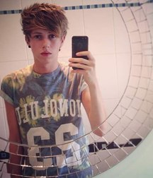 beautiful boys from the net 002 586455c20f85a.jpg