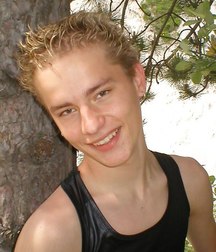 beautiful boys from the net 002 5864560472058.jpg
