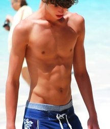shirtless boys from the net 002 58657634cd79e.jpg