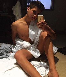 shirtless boys from the net 002 5865766caf561.jpg