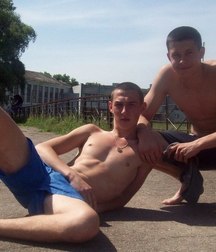 shirtless boys from the net 002 58657687ea777.jpg