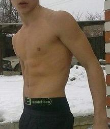 shirtless boys from the net 002 586576a5cafe8.jpg