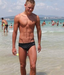 shirtless boys from the net 002 586576ba959b2.jpg