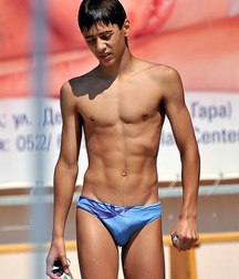 shirtless boys from the net 002 586576d56118d.jpg