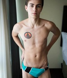 shirtless boys from the net 002 586577006f15a.jpg