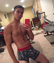 shirtless boys from the net 002 5865771c908cf.jpg