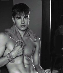 shirtless boys from the net 002 586577299ab0a.jpg