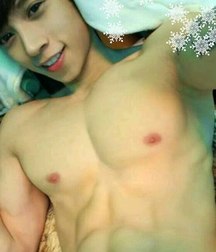 shirtless boys from the net 002 58657730bec22.jpg