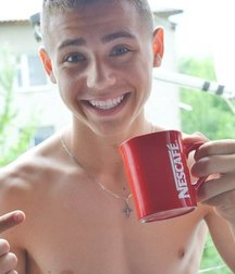 shirtless boys from the net 002 5865775e6b951.jpg