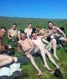 shirtless boys from the net 002 586577606947d.jpg