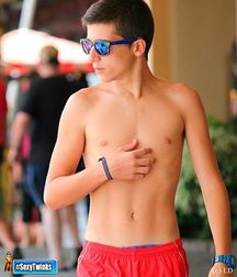 shirtless boys from the net 002 5865776be3e02.jpg