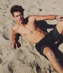 shirtless boys from the net 002 5865785f089ec.jpg