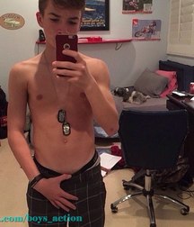 shirtless boys from the net 002 58657880990df.jpg