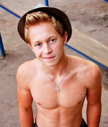 shirtless boys from the net 002 5865789e7d710.jpg